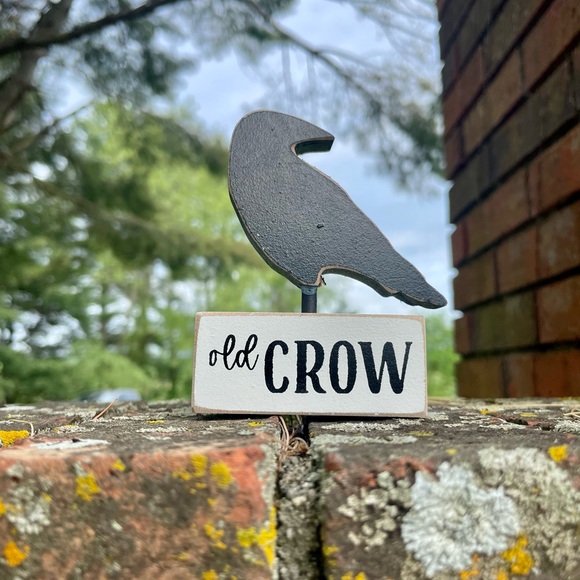 *Wooden Old Crow on Base Shelf Sitter - Picture 12 of 14